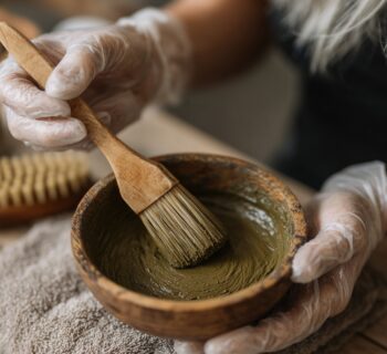 Comment appliquer le henné sur cheveux blancs ?